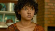 Luzia in the TV series (Image via Netflix)